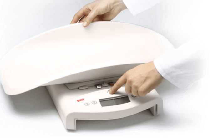 Pèse-bébé enfant 2 en 1 électronique Seca 354 - Avec sacoche de transport